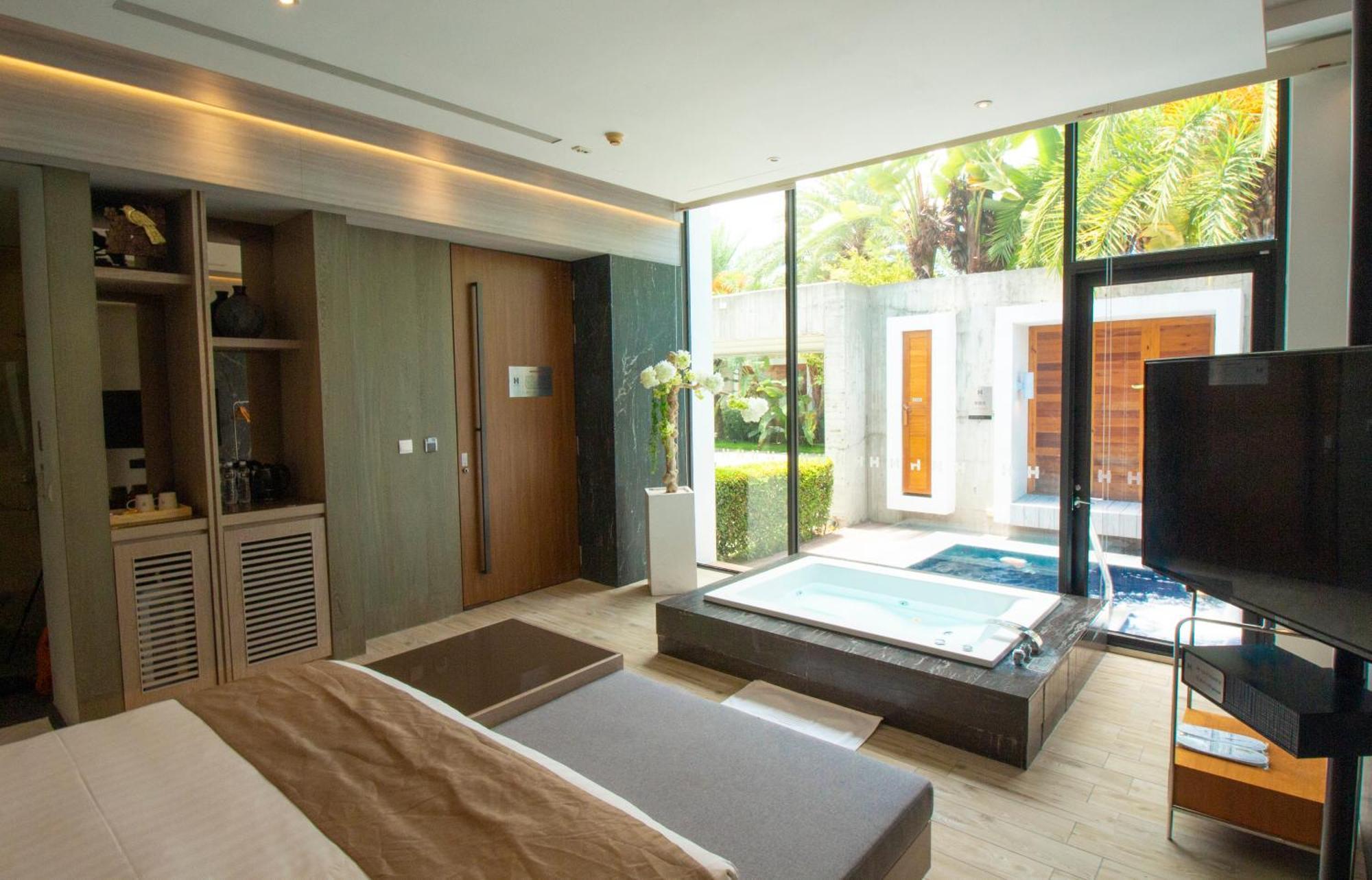H Villa Inn Tainan Buitenkant foto
