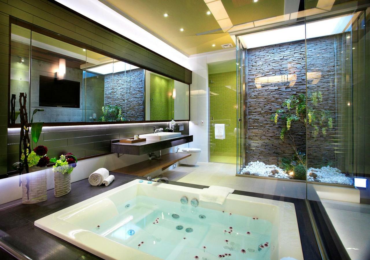 H Villa Inn Tainan Buitenkant foto
