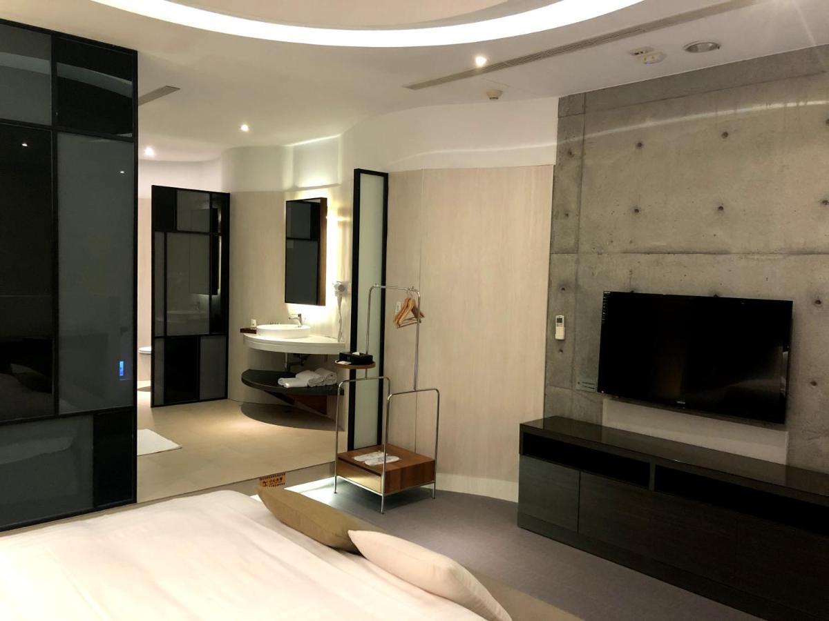 H Villa Inn Tainan Buitenkant foto