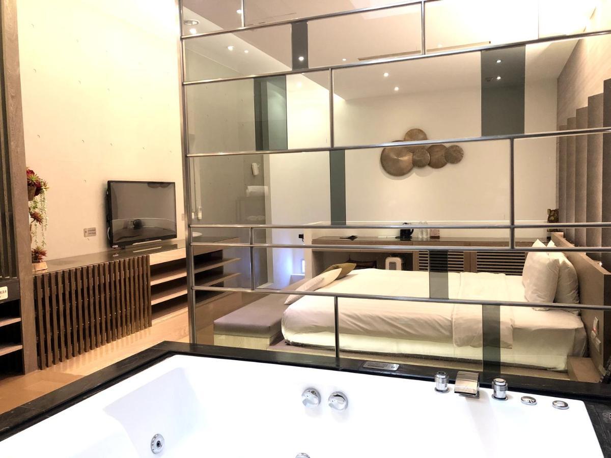 H Villa Inn Tainan Buitenkant foto