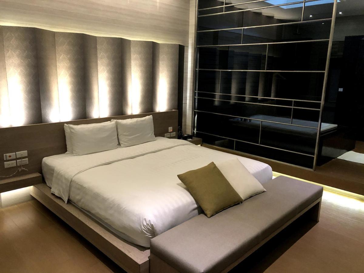 H Villa Inn Tainan Buitenkant foto